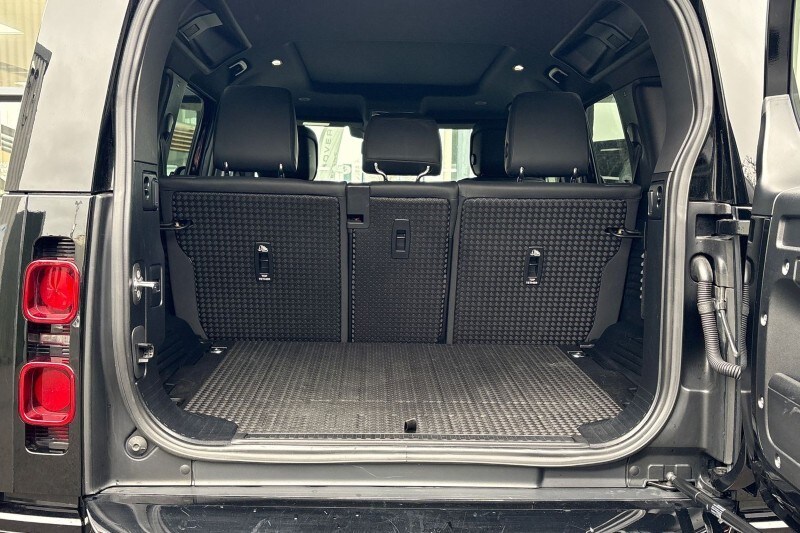Used Land Rover Defender 2022 for sale - 78014765: Photo 10