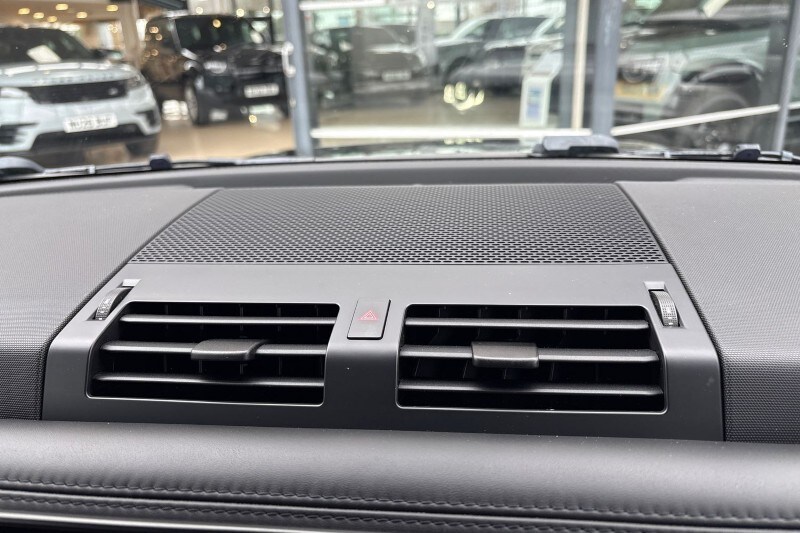 Used Land Rover Defender 2022 for sale - 78014765: Photo 38