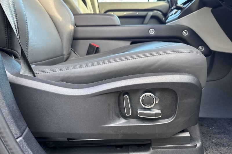 Used Land Rover Defender 2025 for sale - 77005461: Photo 24