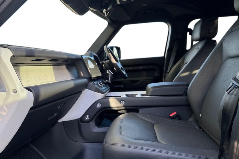 Used Land Rover Defender 2025 for sale - 77005461: Photo 3