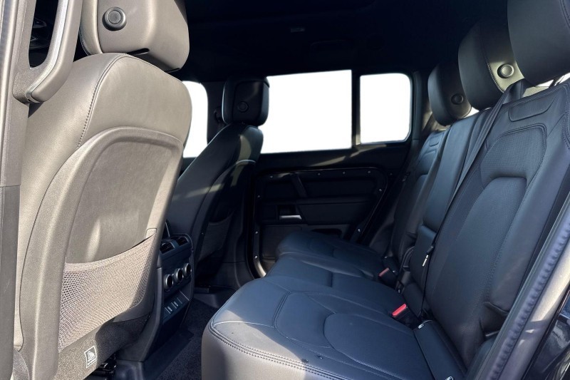 Used Land Rover Defender 2025 for sale - 77005461: Photo 4