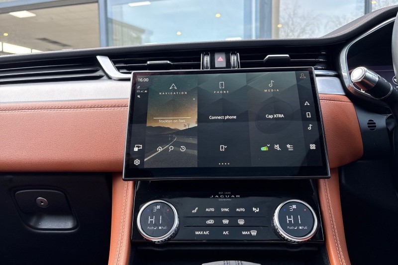 Used Jaguar F-Pace 2021 for sale - 77945567: Photo 14