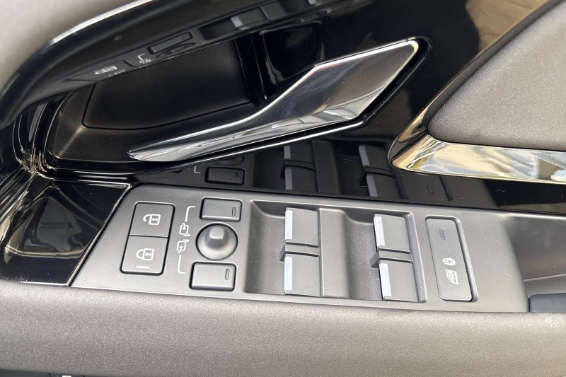 Used Land Rover Range Rover Evoque 2025 for sale - 76980799: Photo 22