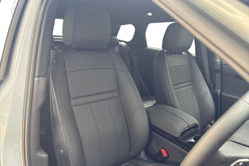 Used Land Rover Range Rover Evoque 2025 for sale - 76980799: Photo 24