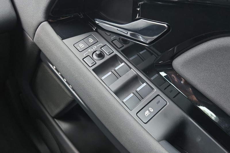 Used Land Rover Range Rover Evoque 2025 for sale - 76980803: Photo 22