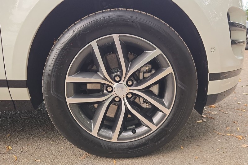 Used Land Rover Range Rover Evoque 2025 for sale - 76980803: Photo 8