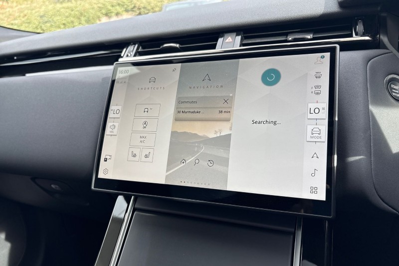 Used Land Rover Range Rover Velar 2025 for sale - 76981478: Photo 31