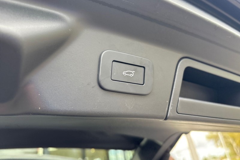 Used Land Rover Range Rover Velar 2025 for sale - 76981478: Photo 44