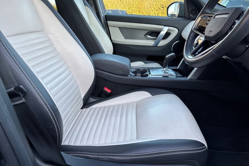 Used Land Rover Discovery Sport 2022 for sale - 76981051: Photo 26