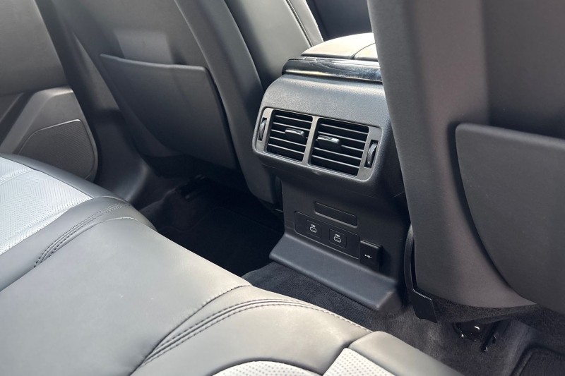 Used Land Rover Range Rover Velar 2025 for sale - 77803984: Photo 18