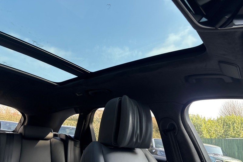 Used Land Rover Range Rover Velar 2025 for sale - 77803984: Photo 21