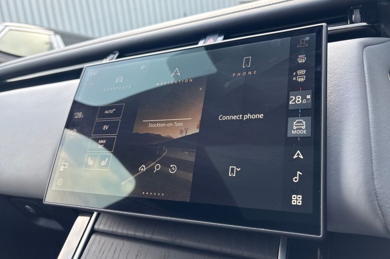 Used Land Rover Range Rover Velar 2025 for sale - 77803984: Photo 31