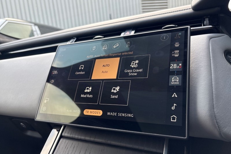 Used Land Rover Range Rover Velar 2025 for sale - 77803984: Photo 40