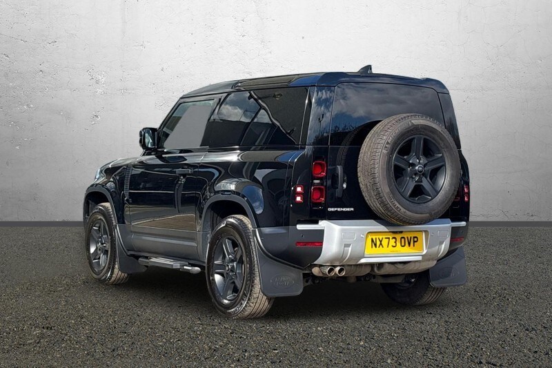 Used Land Rover Defender 2023 for sale - 78090491: Photo 2