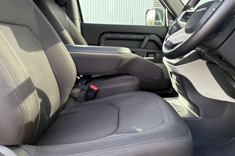 Used Land Rover Defender 2023 for sale - 78090491: Photo 26