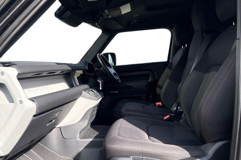 Used Land Rover Defender 2023 for sale - 78090491: Photo 3