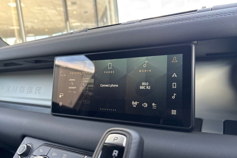 Used Land Rover Defender 2023 for sale - 78090491: Photo 31