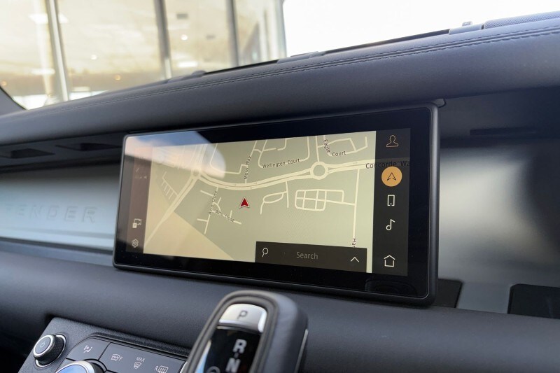 Used Land Rover Defender 2023 for sale - 78090491: Photo 32