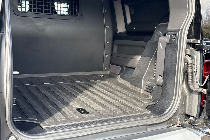 Used Land Rover Defender 2023 for sale - 78090491: Photo 43