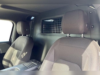 Used Land Rover Defender 2023 for sale - 78090491: Photo