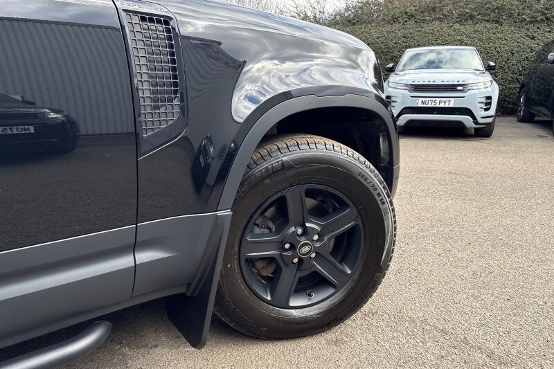 Used Land Rover Defender 2023 for sale - 78090491: Photo 53