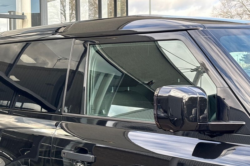 Used Land Rover Defender 2023 for sale - 78090491: Photo 54