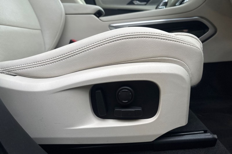 Used Jaguar F-Pace 2023 for sale - 77258408: Photo 25