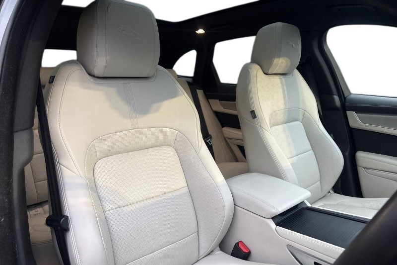 Used Jaguar F-Pace 2023 for sale - 77258408: Photo 27