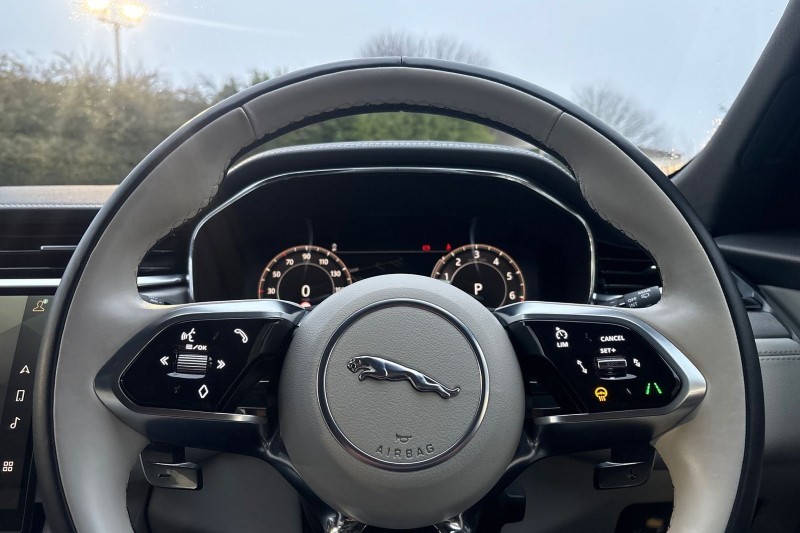 Used Jaguar F-Pace 2023 for sale - 77258408: Photo 28