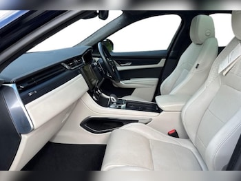 Used Jaguar F-Pace 2021 for sale - 79548347: Photo