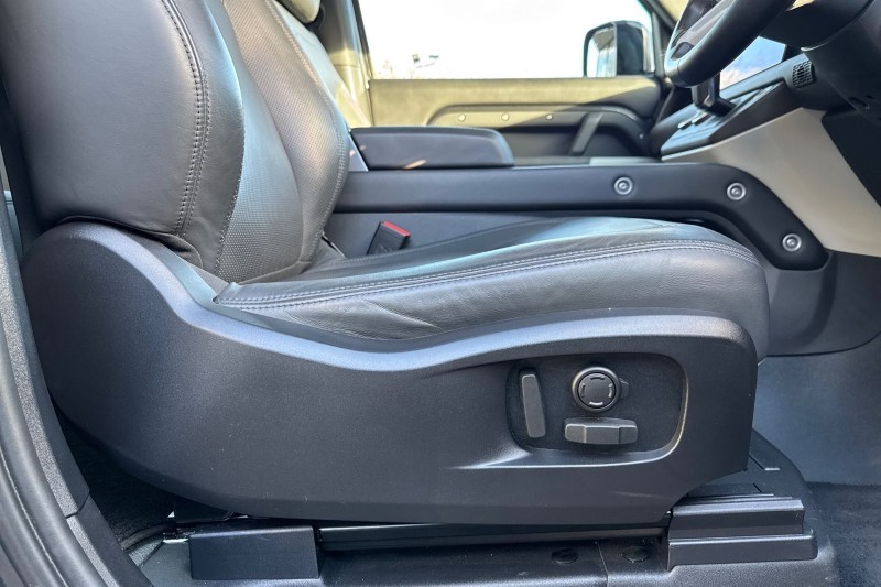 Used Land Rover Defender 2022 for sale - 77258384: Photo 24