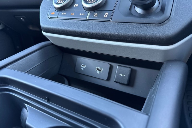 Used Land Rover Defender 2022 for sale - 77258384: Photo 38