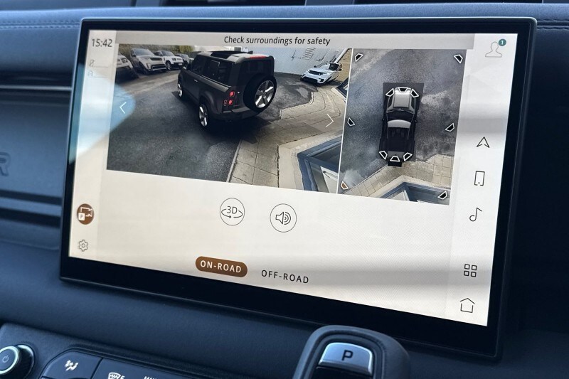 Used Land Rover Defender 2024 for sale - 77662120: Photo 12