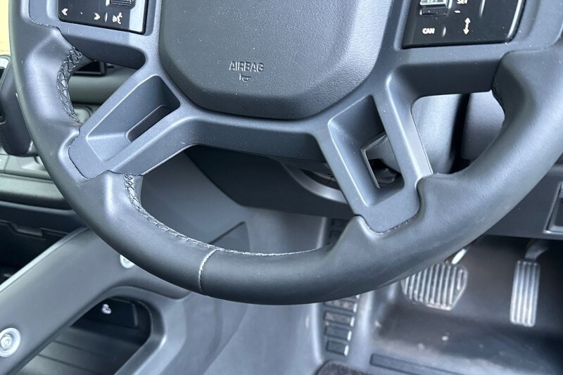 Used Land Rover Defender 2024 for sale - 77662120: Photo 27