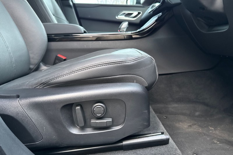 Used Land Rover Range Rover Velar 2025 for sale - 77607105: Photo 25