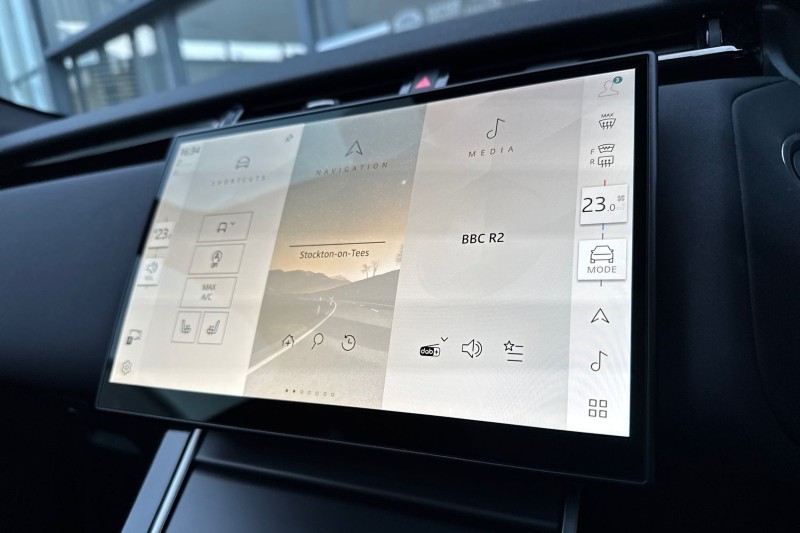 Used Land Rover Range Rover Velar 2025 for sale - 77607105: Photo 31