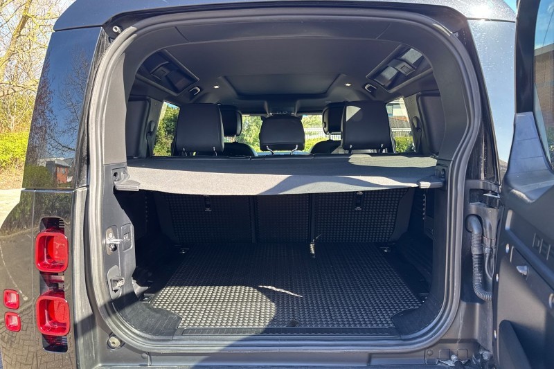 Used Land Rover Defender 2021 for sale - 78108863: Photo 11