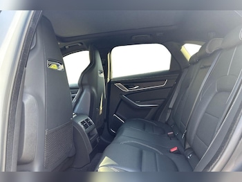 Used Jaguar F-Pace 2023 for sale - 77742704: Photo