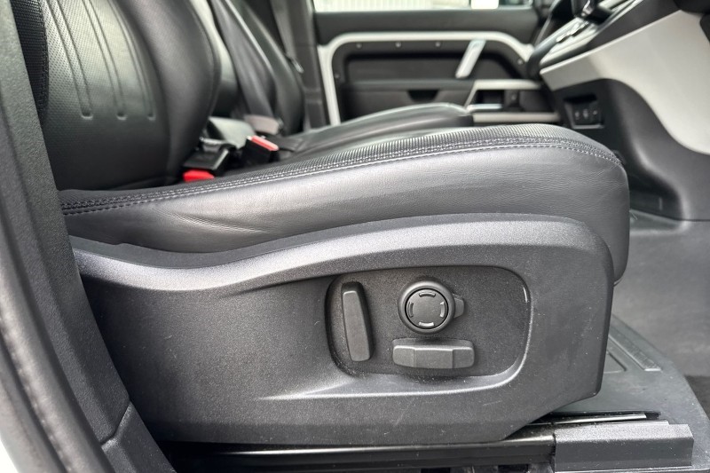 Used Land Rover Defender 2022 for sale - 77261791: Photo 24