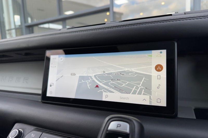 Used Land Rover Defender 2022 for sale - 77261791: Photo 31