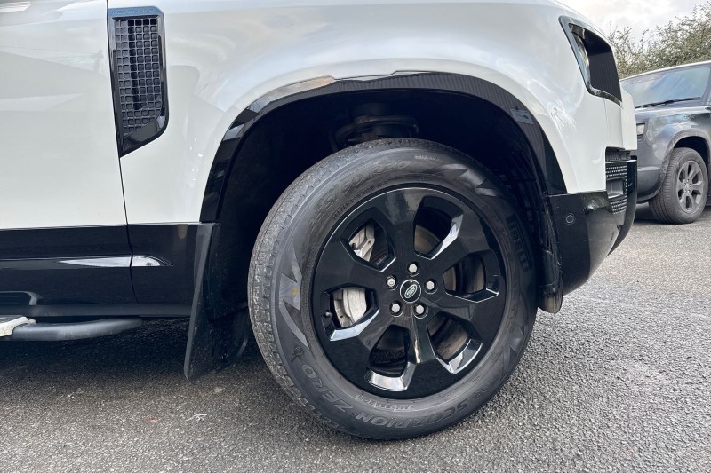 Used Land Rover Defender 2022 for sale - 77261791: Photo 46