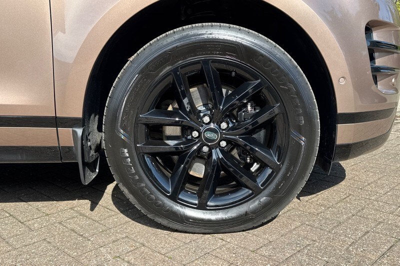 Used Land Rover Range Rover Evoque 2025 for sale - 78165896: Photo 9