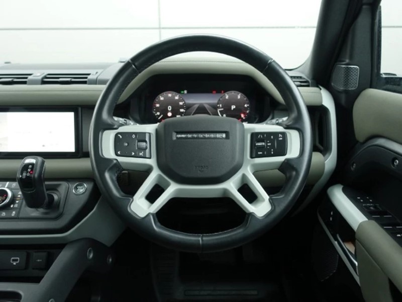 Used Land Rover Defender 2023 for sale - 78028110: Photo 16