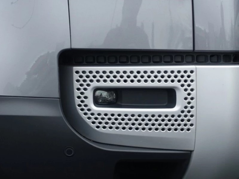 Used Land Rover Defender 2023 for sale - 78028110: Photo 22