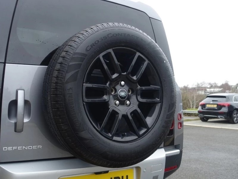 Used Land Rover Defender 2023 for sale - 78028110: Photo 28