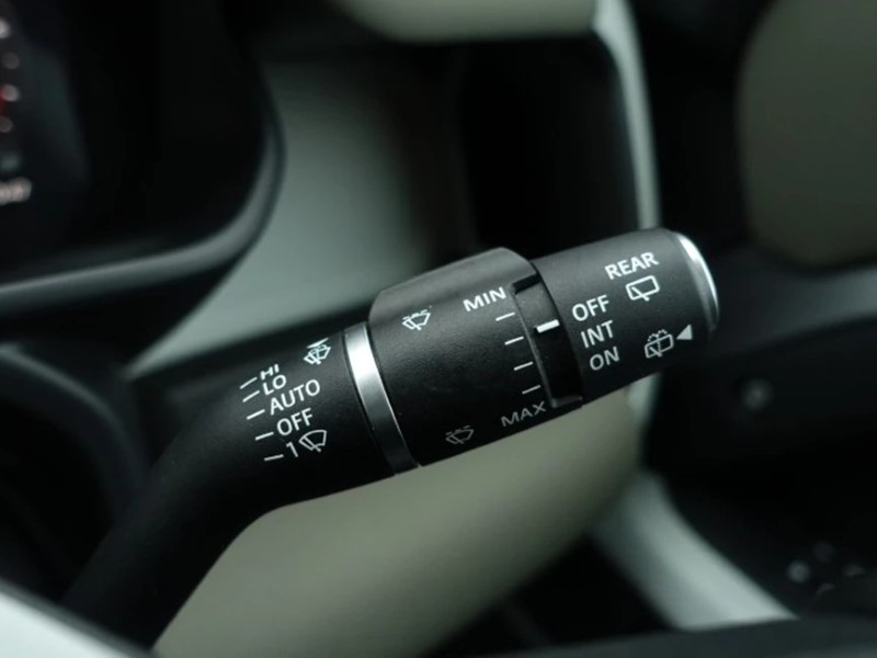 Used Land Rover Defender 2023 for sale - 78028110: Photo 33