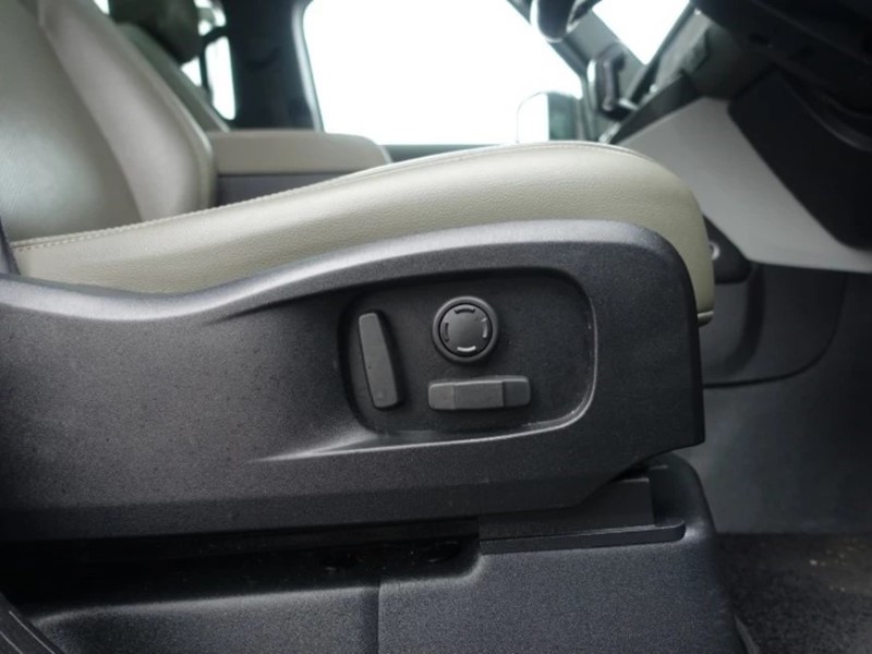 Used Land Rover Defender 2023 for sale - 78028110: Photo 45