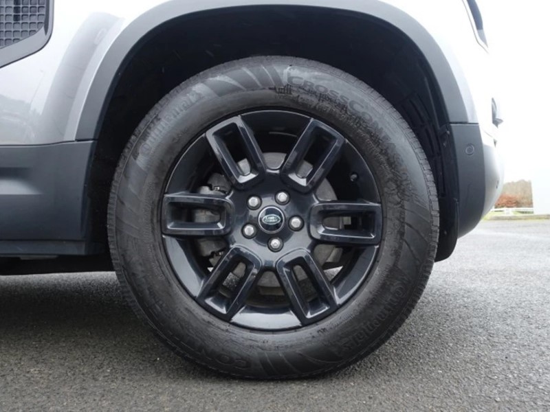 Used Land Rover Defender 2023 for sale - 78028110: Photo 8