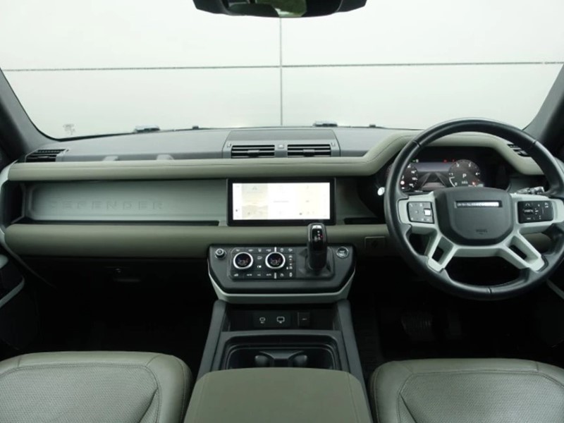 Used Land Rover Defender 2023 for sale - 78028110: Photo 9