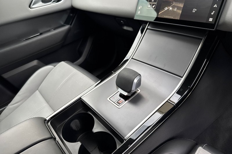 Used Land Rover Range Rover Velar 2024 for sale - 76982153: Photo 13